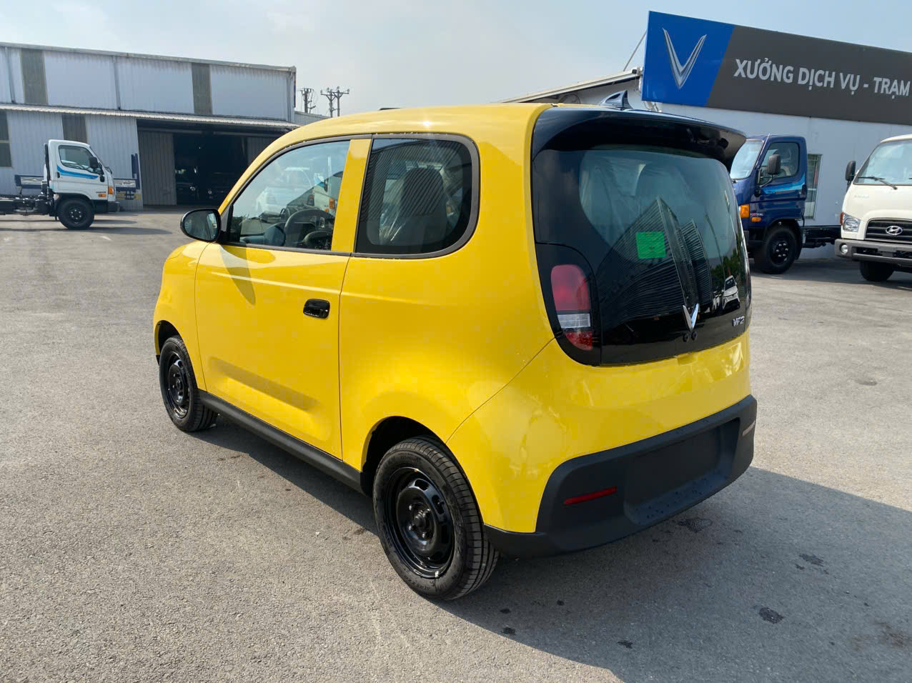 ngoai-that-vinfast-vf2-mau-vang